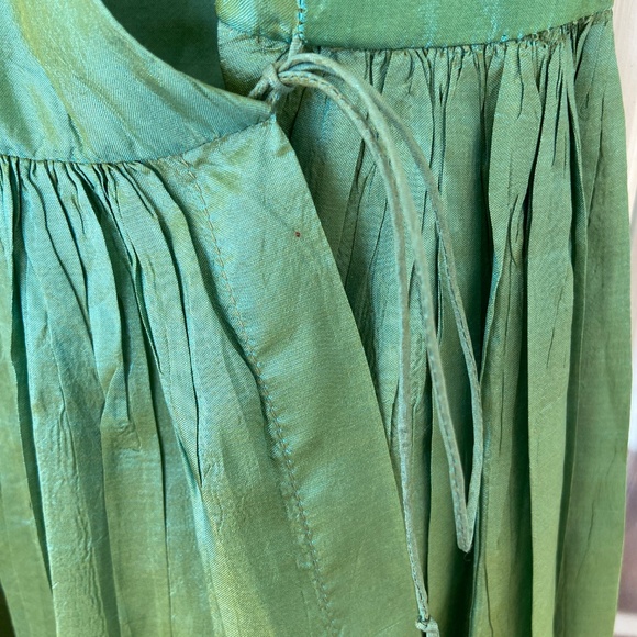 Dosa 100% silk wraparound Dress size 1 or US small gorgeous green - Picture 14 of 16